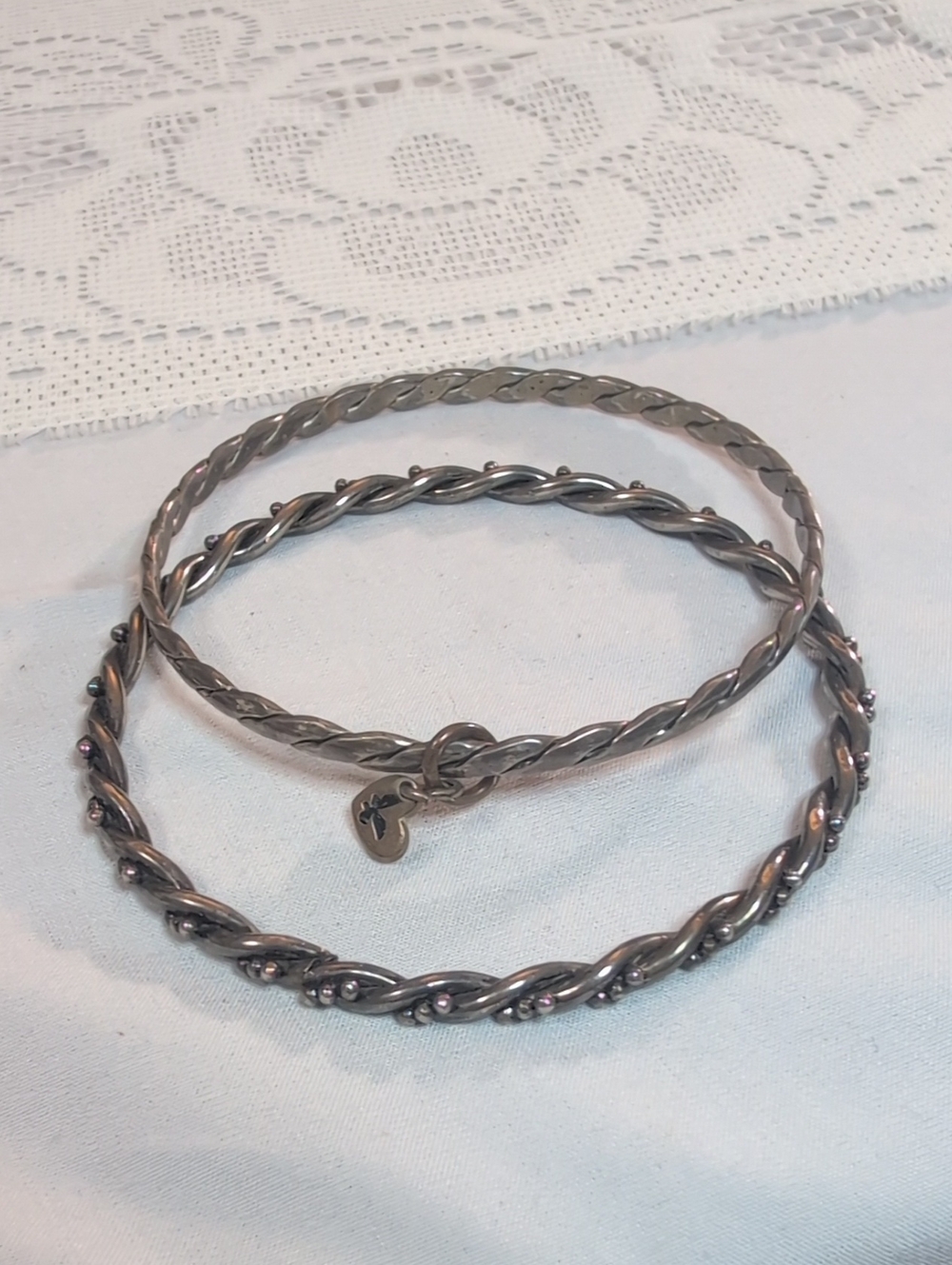Vintage Style Twisted Silver Tone Boho Bangle Set – Includes AE Heart Charm